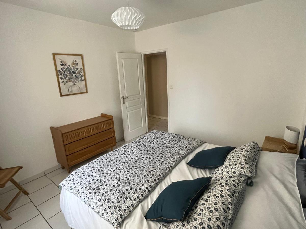Bel Appartement 2 Chambres Au Coeur Du Village Eyragues Zewnętrze zdjęcie